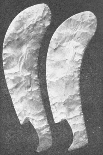 FLINT KNIVES OF 4500 B.C.